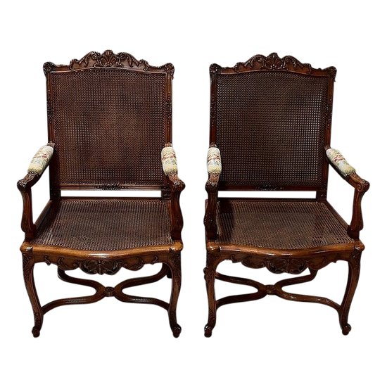 Pair of solid Walnut Caned Armchairs, Regency style - 1910 / 1920