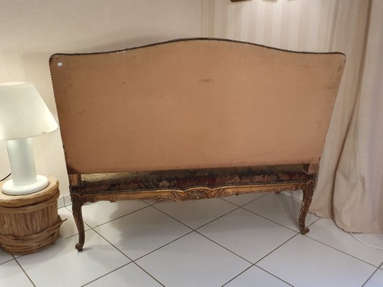 Sofa Doré Régence, Wandteppich Au Pont