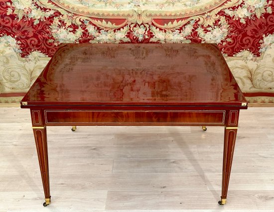 Rare Table De Salle A Manger En Acajou De Style Louis XVI XVIIIème Siècle.