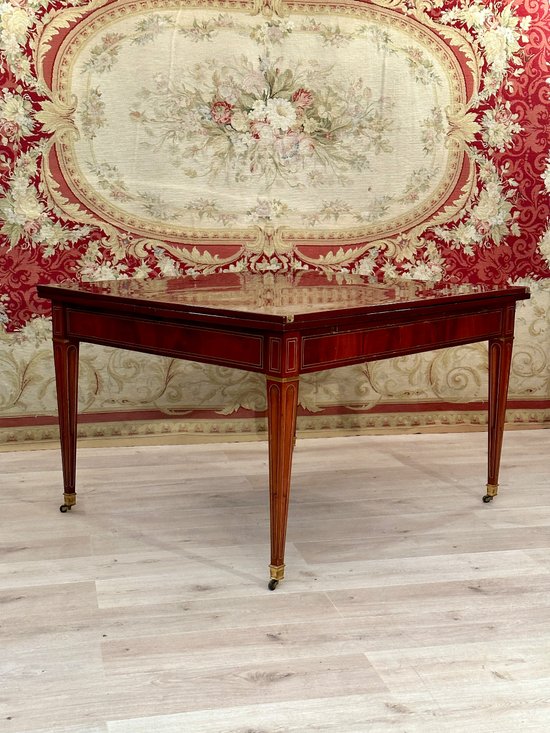 Rare Table De Salle A Manger En Acajou De Style Louis XVI XVIIIème Siècle.