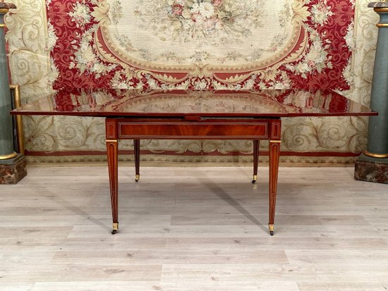 Rare Table De Salle A Manger En Acajou De Style Louis XVI XVIIIème Siècle.