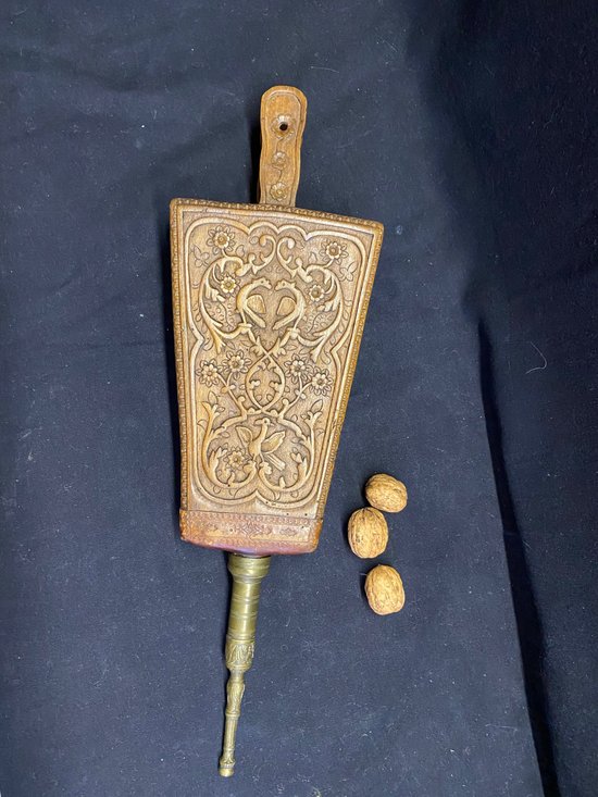 Carved wood bellows from the 18th century