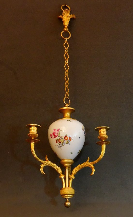 Piccolo lampadario da mobile in porcellana Directoire