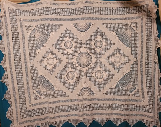Large lace tablecloth from the early 20th century