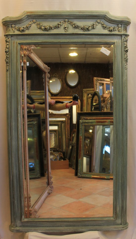 Grand Miroir Bois Sculpté Et Patiné, Glace Biseautée 99 X 168 Cm