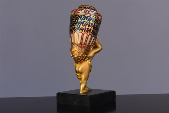 Soliflore En Bronze Doré Napoléon III Et Cloisonné Au Bébé Porteur XIXème