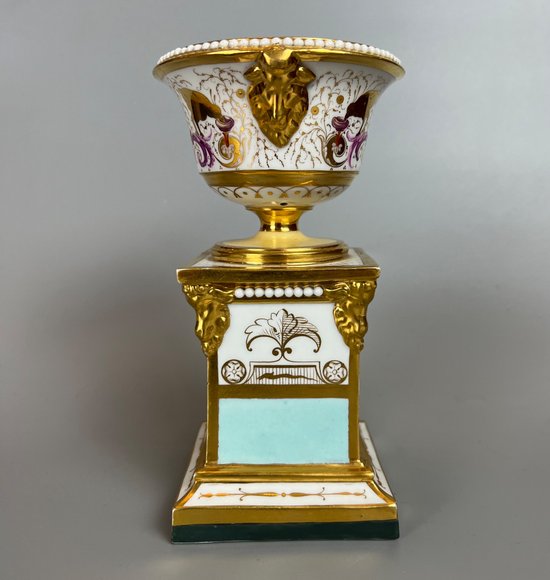 A superb early 19thc Regency Barr, Flight, Barr vase on pedestal base c.1805