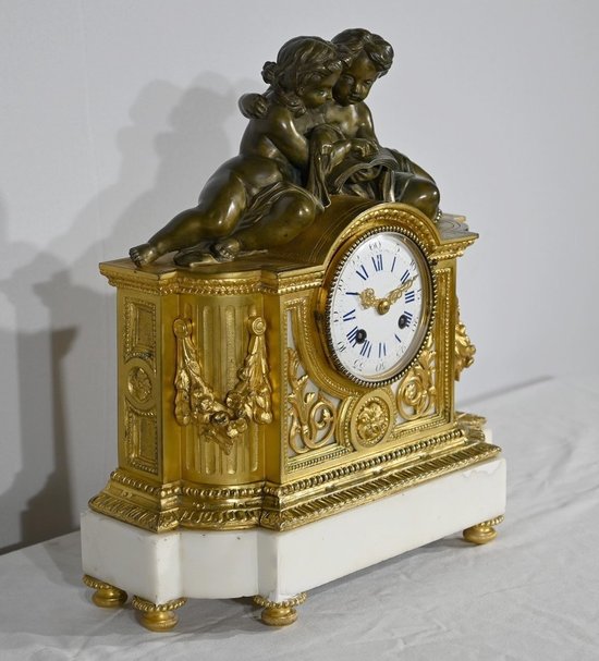 Bronze and marble clock, Louis XVI style, Napoleon III period - Middle 19th century