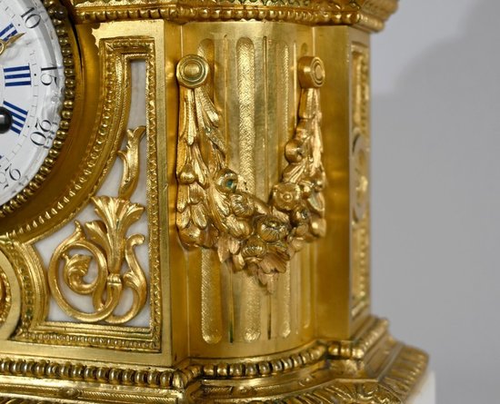 Bronze and marble clock, Louis XVI style, Napoleon III period - Middle 19th century