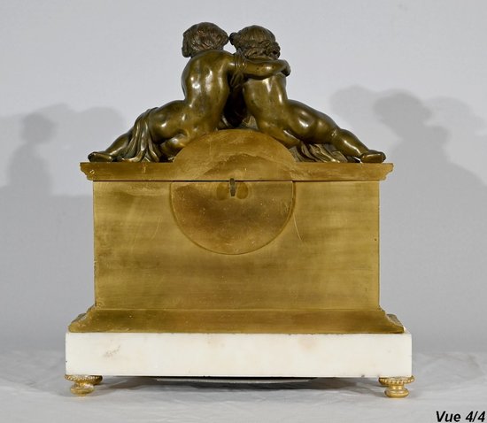Bronze and marble clock, Louis XVI style, Napoleon III period - Middle 19th century