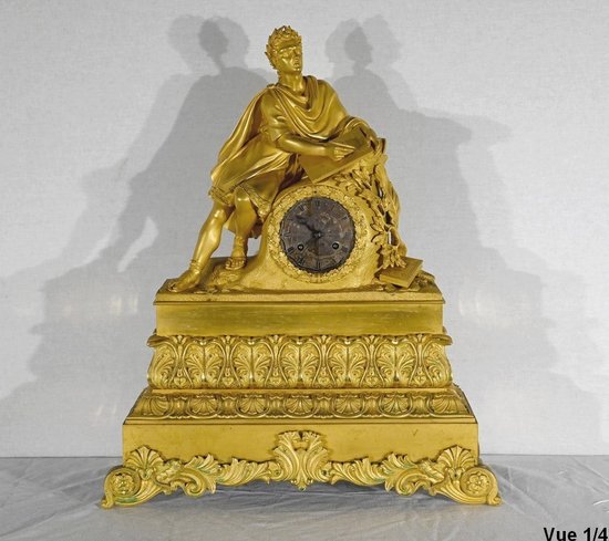 Important Clock in Gilded Bronze - 1st part XIXth century