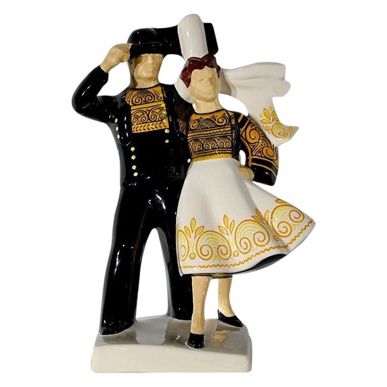 Earthenware " Couple of Bigouden Dancers ", by R.Micheau-Vernez, Manufacture Henriot Quimper - Mid 20th century