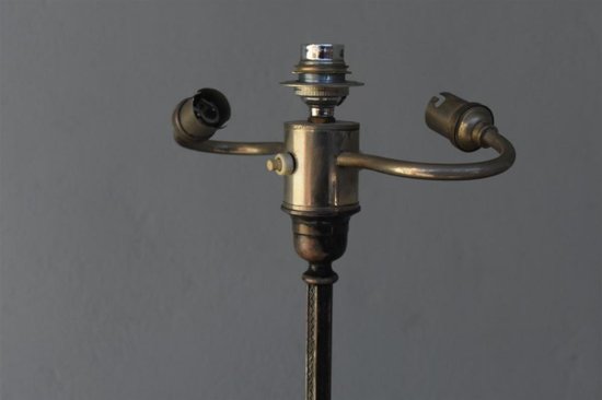 Rare Lampadaire En Métal Argenté Et Opaline Rose Par Maison Christofle époque 1900