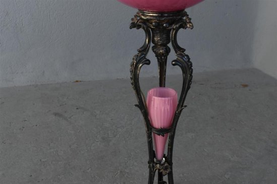 Rare Lampadaire En Métal Argenté Et Opaline Rose Par Maison Christofle époque 1900