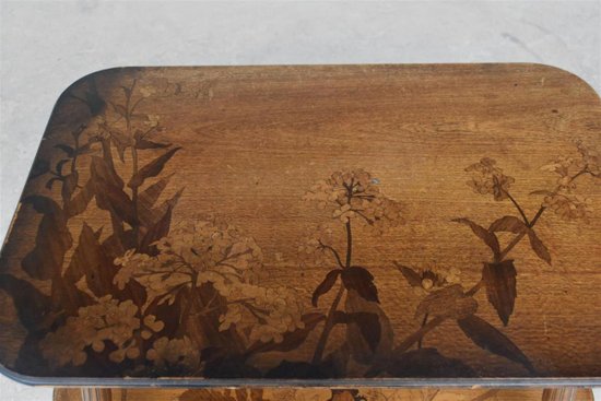 Lot de Deux Plateaux Inspirés du Style Art Nouveau