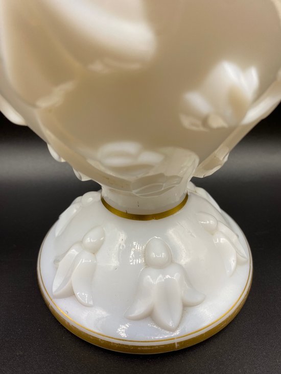 VASE OPALINE SAINT LOUIS 