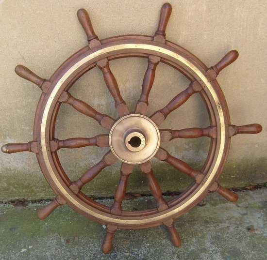 Schiffssteuerrad aus MahagoniXIX.