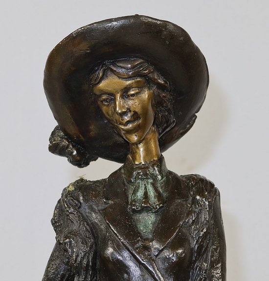 Importante bronzo "La dama con il levriero" dopo D. Chiparus - XX secolo