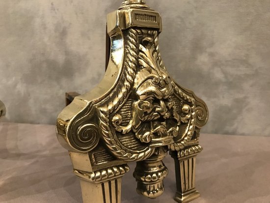 Paire de chenets anciens en bronze d'époque 19 ème de style Louis XVI 