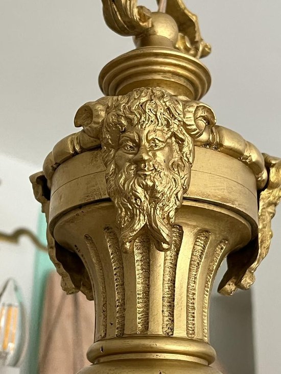 Gilded Bronze Chandelier of Renaissance style XIXth century decorated with heads of Mascaron