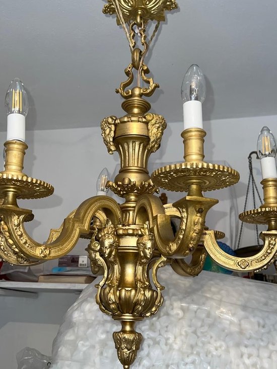 Gilded Bronze Chandelier of Renaissance style XIXth century decorated with heads of Mascaron