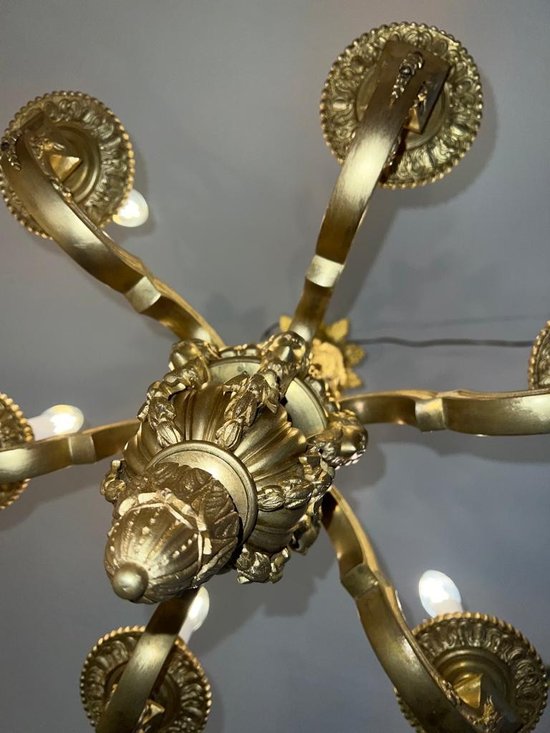 Gilded Bronze Chandelier of Renaissance style XIXth century decorated with heads of Mascaron