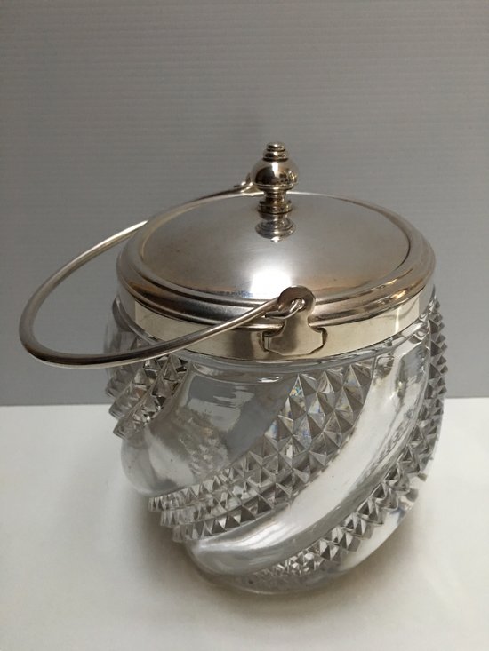 BACCARAT cookie jar around 1900