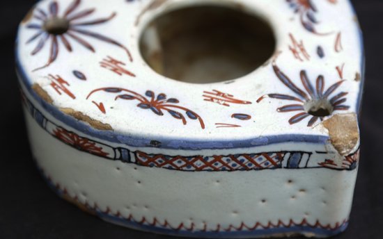 18th century earthenware inkwell