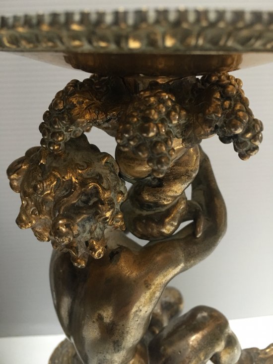 Due putti in bronzo della fine del Settecento