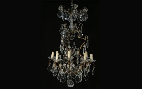 Lampadario con pendenti del XIX secolo
