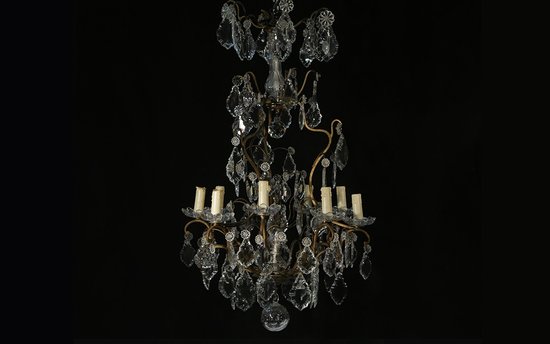 Lampadario con pendenti del XIX secolo