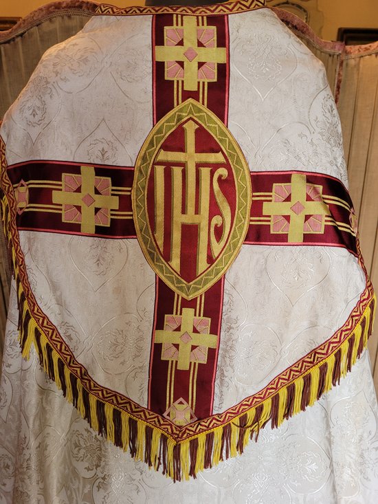 Religiöser Hut im Art-Deco-Stil aus Damast Epoche miliey XX. Jahrhundert