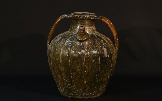 Brocca in terracotta smaltata, XVIII secolo
