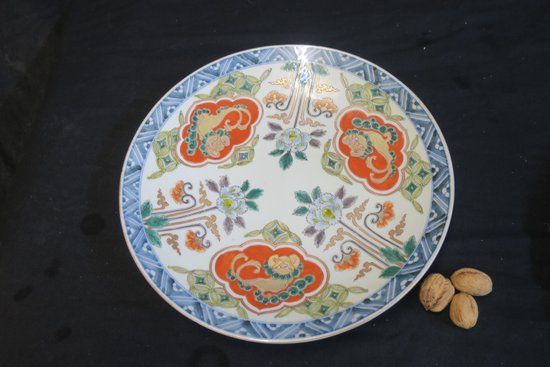Pair of Imari dishes