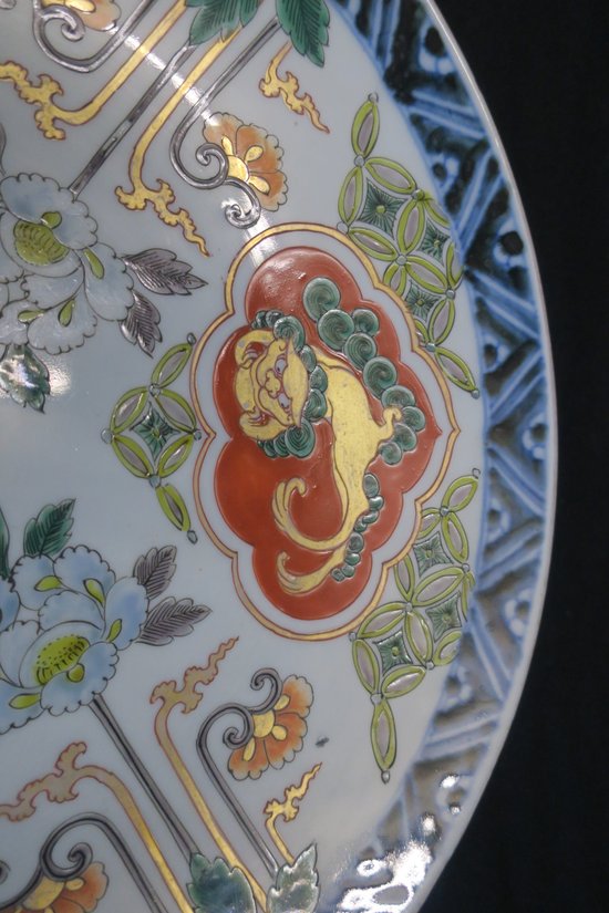 Pair of Imari dishes