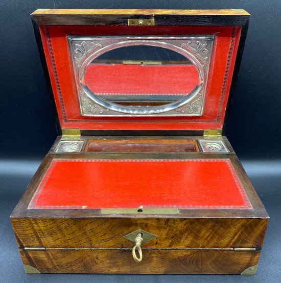 TRAVEL BOX & ACCESSORIES 1840