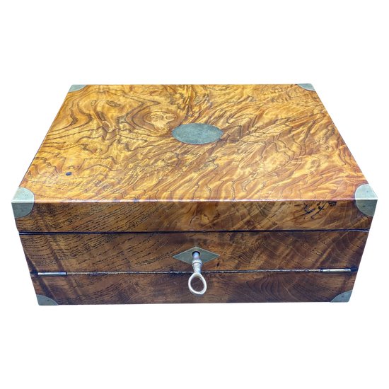 TRAVEL BOX & ACCESSORIES 1840