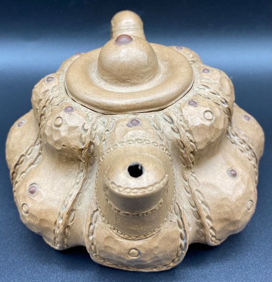 ÉGOÏSTE TERRE CUITE JAPONAISE 