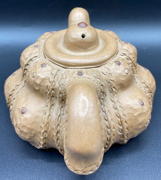 ÉGOÏSTE TERRE CUITE JAPONAISE 
