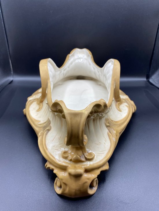 ROYAL DUX PLANTER