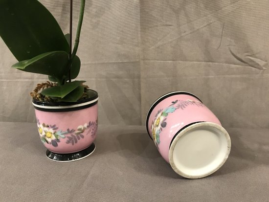 Paire De Mini  Cache-Pots En Porcelaine D’époque 19ème