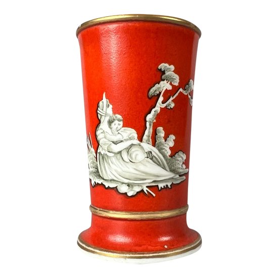 Un vase de vers 1840 Chamberlain Worcester avec des scènes rurales imprimées de chauve-souris.