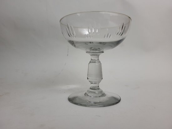 6 champagne glasses in 19th century glass