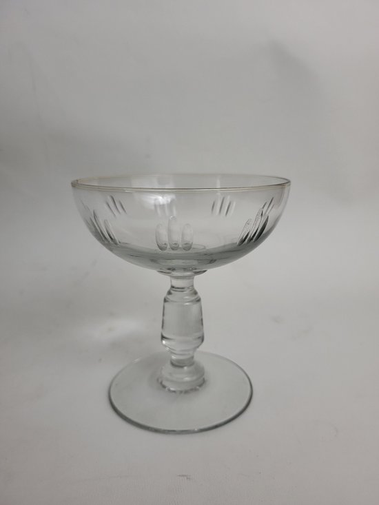 6 champagne glasses in 19th century glass