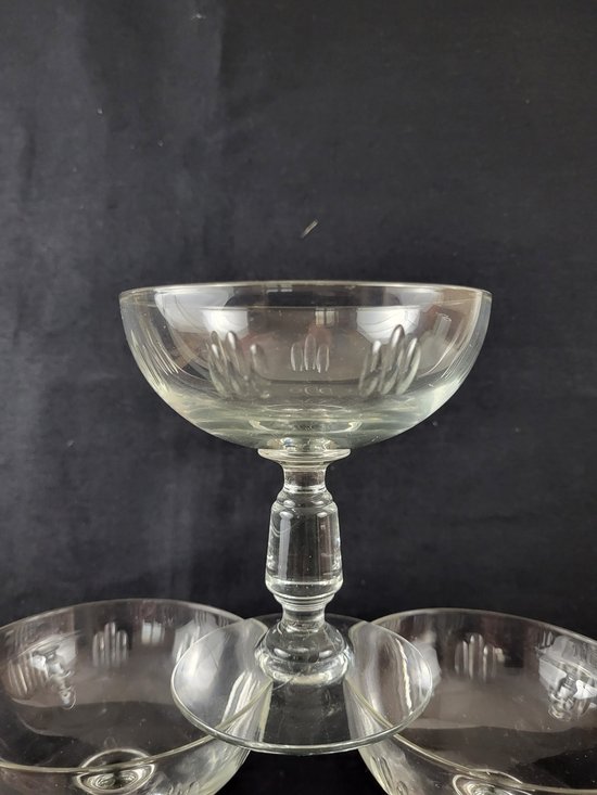 6 champagne glasses in 19th century glass