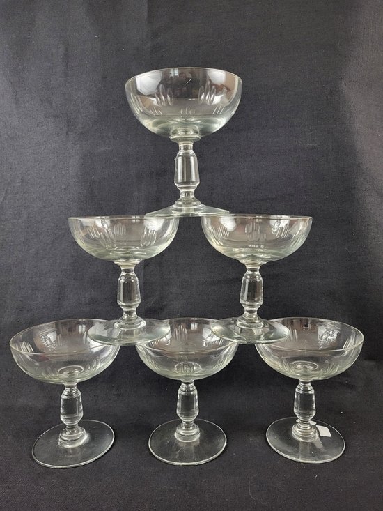 6 champagne glasses in 19th century glass