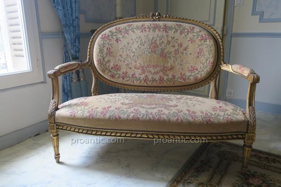 Salon En Bois Sculpté Et Doré De Style Louis XVI Napoléon III