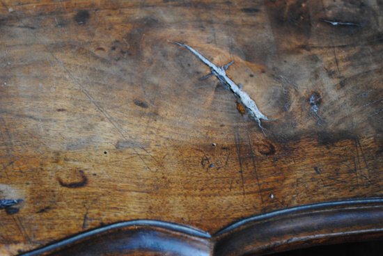 Commode Arbalète Provençale Noyer époque XVIIIème