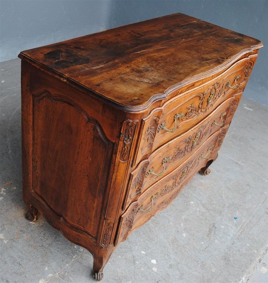 Commode Arbalète Provençale Noyer époque XVIIIème
