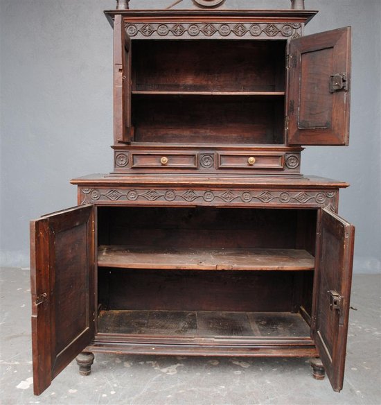 Credenza Due Corpo Stretto In Noce Diciottesima Volta